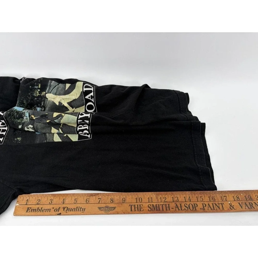 The Beatles Abbey Road T-Shirt, Black 100% Cotton, Size Large